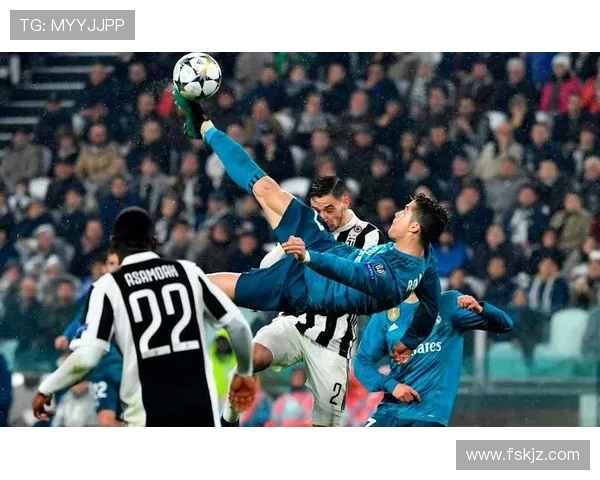 足球比赛的经典瞬间回顾，传奇进球解析