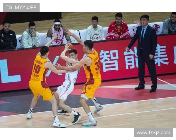 跨时代巅峰对决 CBA与足球名将历史地位及现役排名全面解析